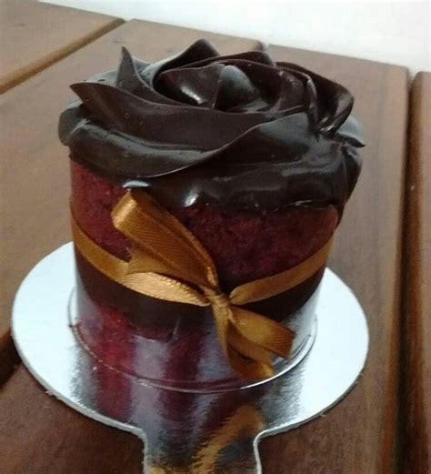 Mini Naked Cake Red Velvet Brigadeiro Meio Amargo Por Bolode