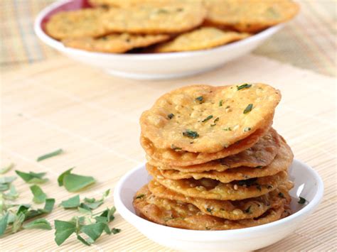 Methi Puri Recipe How To Make Crisp Indian Methi Poori Snack