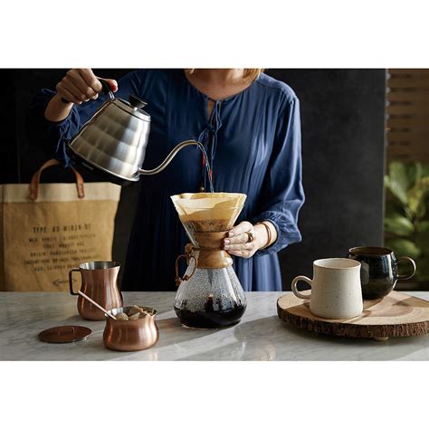 Chemex Six Cup Classic Pour Over Brewer