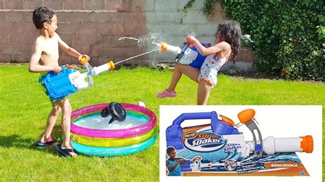 Water Gun Fight With Nerf Super Soaker Soakzooka Review Youtube