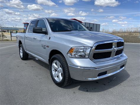 Pre Owned 2019 Ram 1500 Classic Slt 4x4 Crew Cab 5 7 Box Truck In Calgary 2027 A House Of