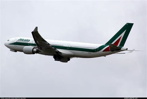 Ita Italia Trasporto Aereo Airbus A Ei Ejh Photo Airfleets