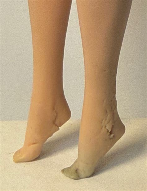 Vintage Twist N Turn TNT Barbie Doll Brunette SEE DESCRIPTION