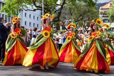 Conheça A Tradicional Festa Da Flor Na Ilha Da Madeira Qual Viagem