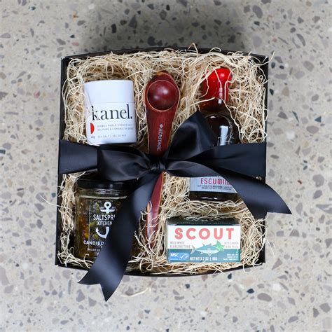 Bradshaws Canadian Gourmet Gift Box | Bradshaws