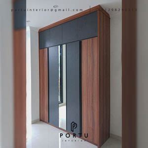 Lemari Pakaian Pintu Swing Motif Kayu Grey Komplek D East Residence