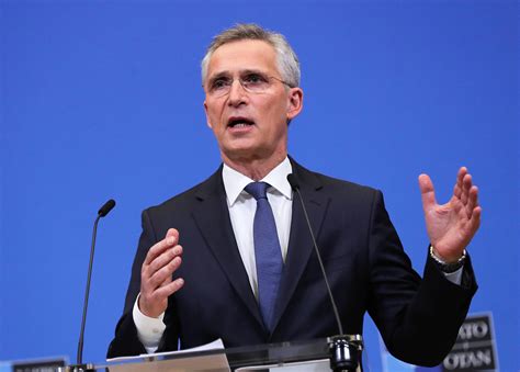 NATO Chef Stoltenberg kündigt Schwere Waffen an Kommt jetzt