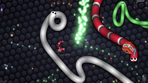 Slither Io Trolling Minecraft Tnt Trolling In Slitherio Slitherio Plays