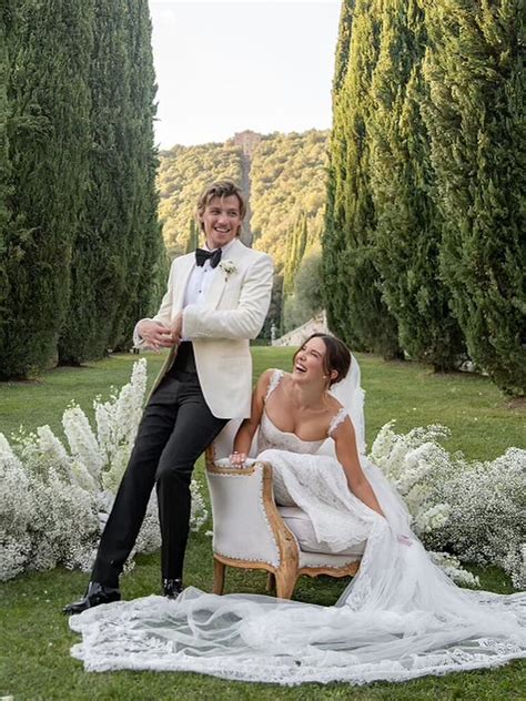 Pin by Denisa on forever | Brown wedding dress, Brown wedding, Wedding