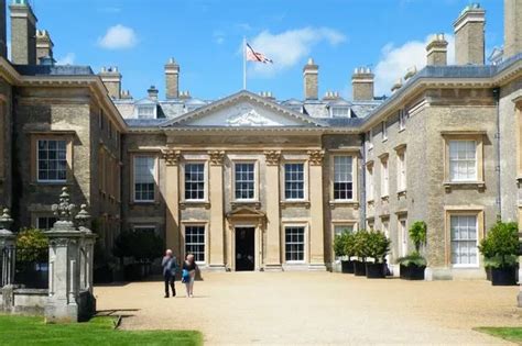 Inside Althorp House, the historic and luxurious country house where ...