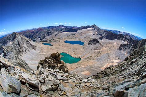 Near Capitol Peak Summit, Colorado [2000 x 1332] [OC] : EarthPorn