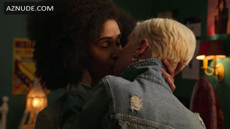 Never Have I Ever Nude Scenes Aznude