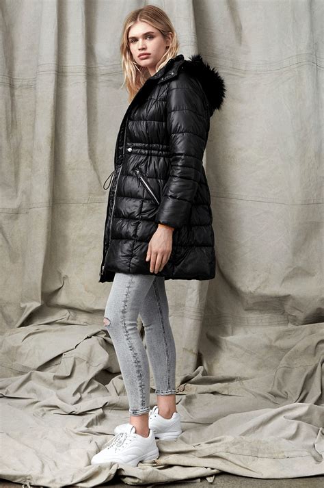 d8-nv-primark-cares-coats-4 (1000×1506)