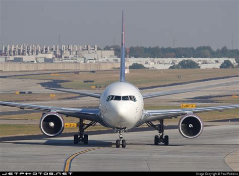 N1611B Boeing 767 332 ER Delta Air Lines Paul Robbins JetPhotos