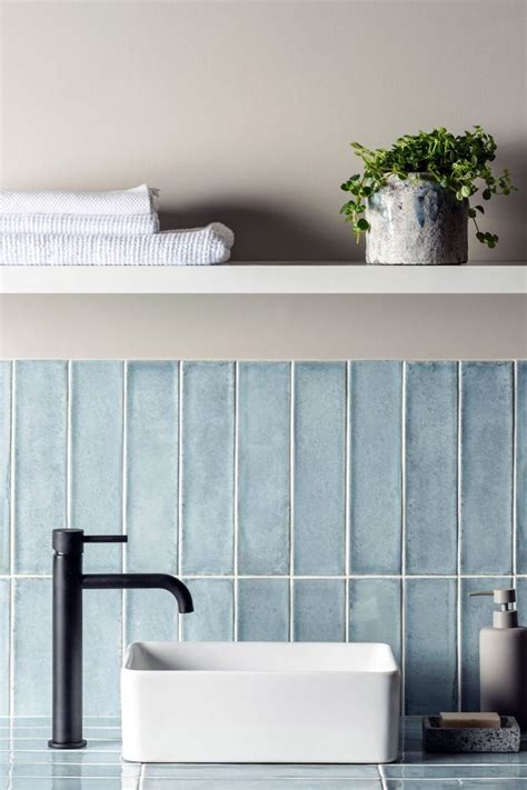 Brilliant Ways To Use The Vertical Stacked Tiles Trend Sleek Chic