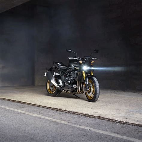 Honda Launches Naked Hornet SP