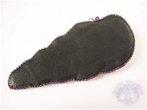 Украшения из бисера. Кулон РАКУШКА