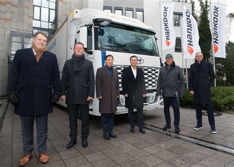 Hankook Unterwegs Mit Hyundai Wasserstoff Lkw