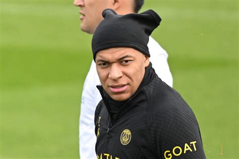 Report Kylian Mbappe Chooses Psg Over Real Madrid Yardbarker Hot Sex