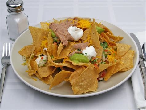 Calories in 226 grams of Nachos - Beef and Cheese.