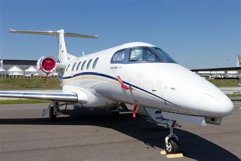 Phenom L Ger D Embraer Emb D Avion D Affaires Image Ditorial