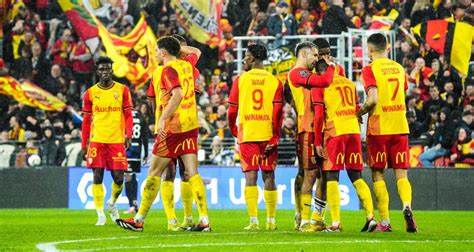 Lens Bat Strasbourg Et Se Relance Dans La Course Leurope