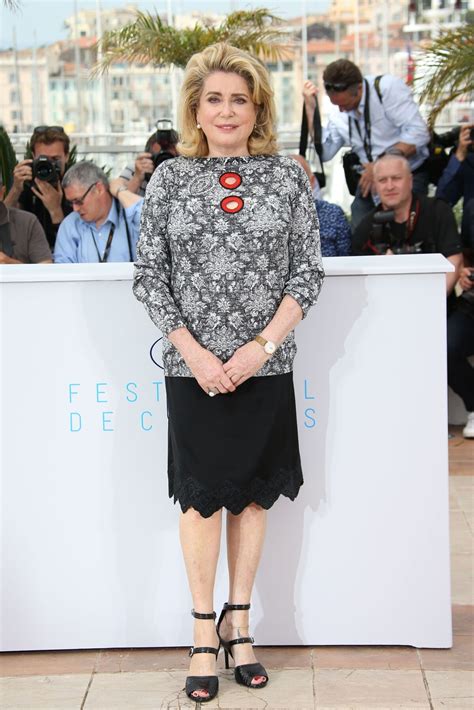 Vidéo Catherine Deneuve Photocall du film La Tête haute hors