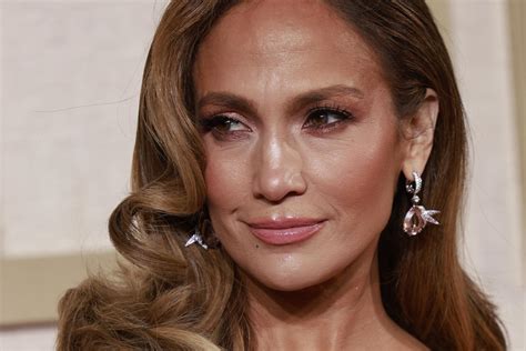 Jennifer Lopez 54 Used This Holy Grail Anti Aging Skincare At The