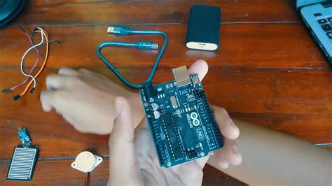 Cara Membuat Pendeteksi Adanya Hujan Dengan Arduino Uno Dan Sensor Raindrop Youtube