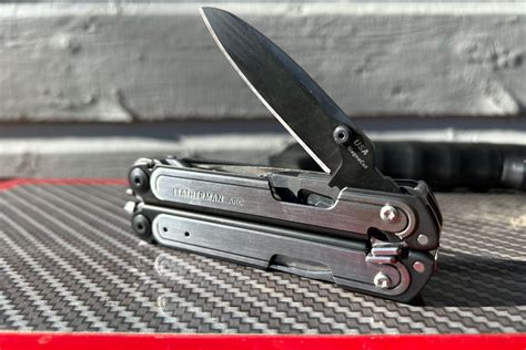 Leatherman Arc Review