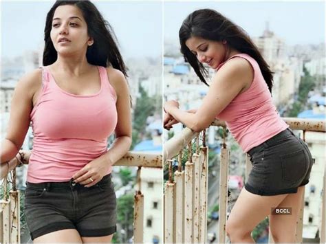 भजपर एकटरस मनलस क इन बलड तसवर न बखर जलव HOT तसवर दख ह जयग मदहश