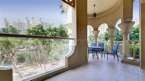 Spacious Beach Side Apartment on The Palm | LuxuryProperty.com