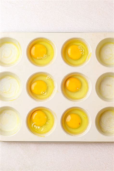 Muffin-Tin Eggs (Baked in Oven) - Food Faith Fitness