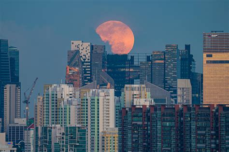 Strawberry Supermoon Shines On S Pore On June 14 2022 Mothership SG