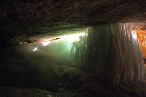 the viewing deck: Dachstein Ice and Mammoth Cave