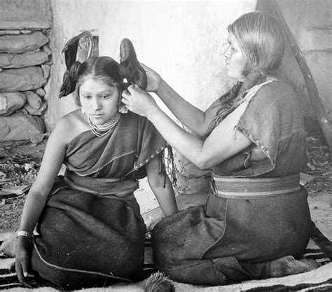 30 Vintage Photos Of Young Hopi Maidens With Their Traditional