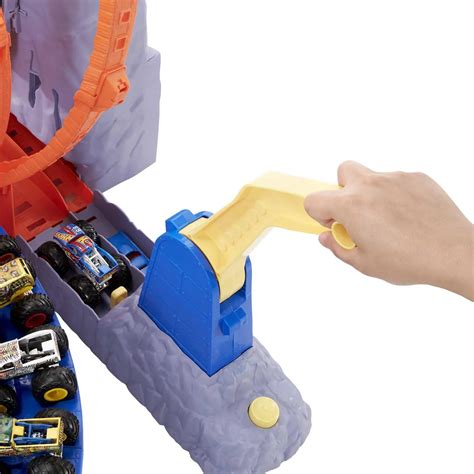 Mattel Hot Wheels Monster Trucks Arena Del Vulcano Pista Giocattolo Per Bambini Da 4 Anni GYL14
