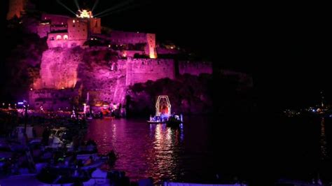 Festa Di Sant Anna A Ischia 2024 I Fuochi D Artificio E La Sfilata