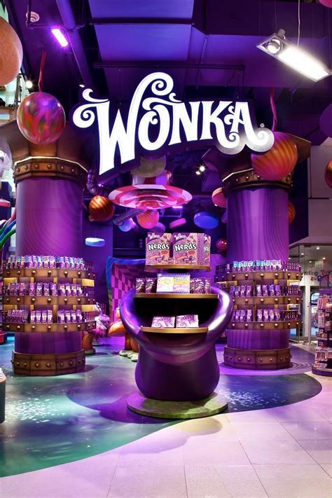 Resultado De Imagen Para Willy Wonka Store Candy Store Design Wonka Chocolate Factory Candy