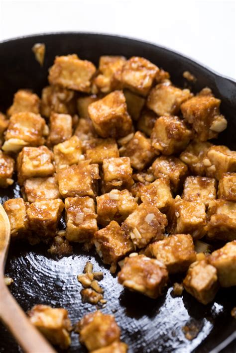 Vegan Crispy Tofu In Garlic Sauce Make It Dairy Free