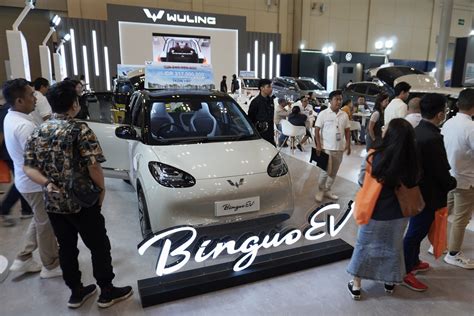 Wuling Meriahkan Bca Expoversary Dengan Menghadirkan Produk