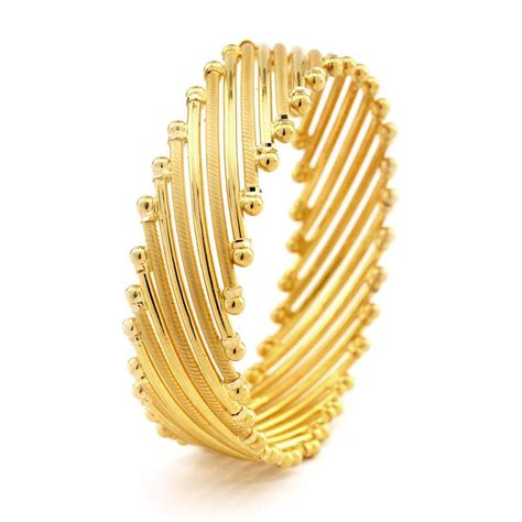 Pakistani New Gold Bangles Designs 2025 Pictures