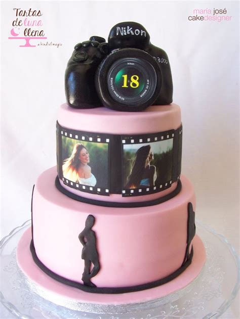 Tarta para una modelo amante de la fotografía photo camera cake modell