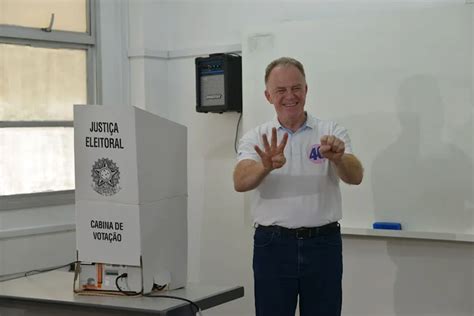 Renato Casagrande PSB é reeleito governador no Espírito Santo Mídia