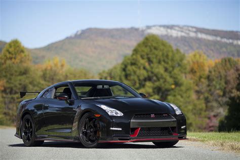 Here S The First Us Delivery Of The 2015 Nissan Gt R Nismo [video] Autoevolution