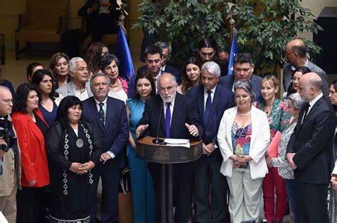 Las turbulencias que marcaron el rechazo a la acusación contra Carlos