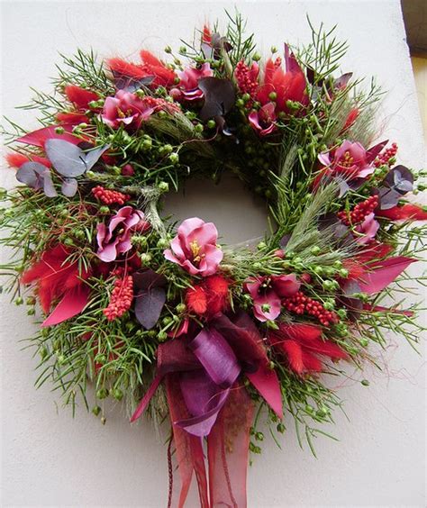 Красивые венки из трав, ягод и полевых цветов. Идеи и мастер-класс.