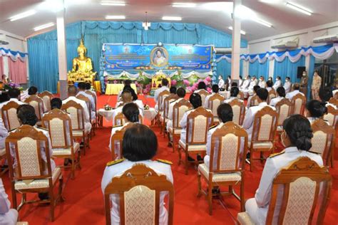 ร่วมพิธีมอบคัมภีร์เฉลิมพระเกียรติ บทพระธรรมเทศนาเฉลิมพระธรรมบารมี