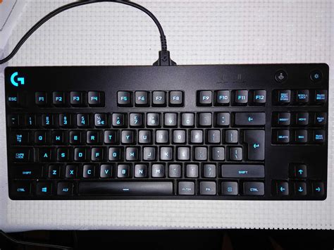 Logitech G PRO Gaming RGB Klawiatura Mechaniczna Romer G Liniowy