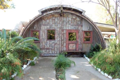 27 Unique Quonset Hut Homes For Wonderful Living Atmosphere